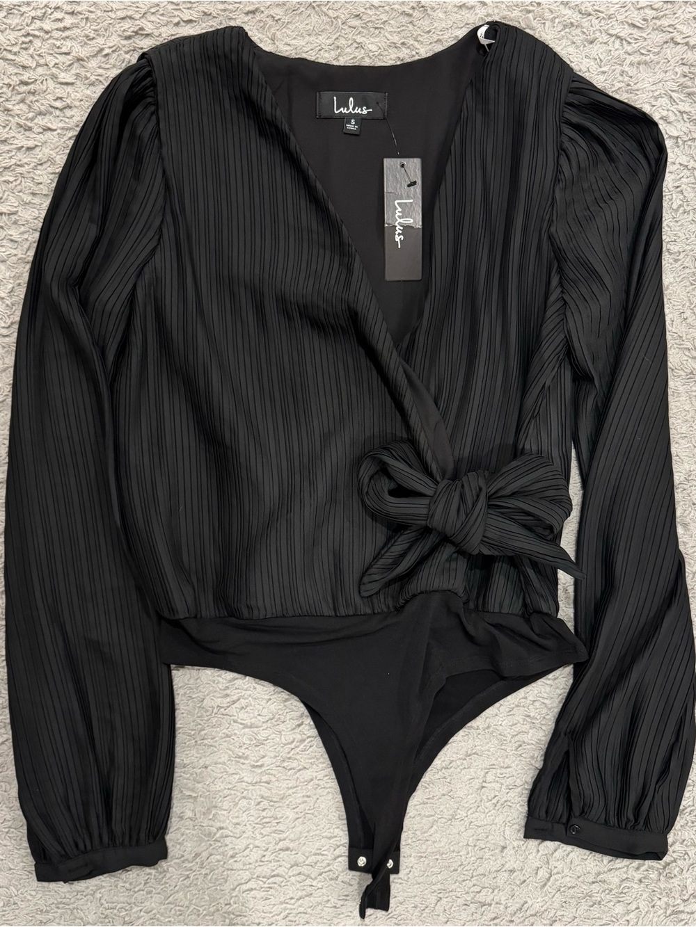 NWT Lulu's Black Long-Sleeve Wrap Bodysuit size small